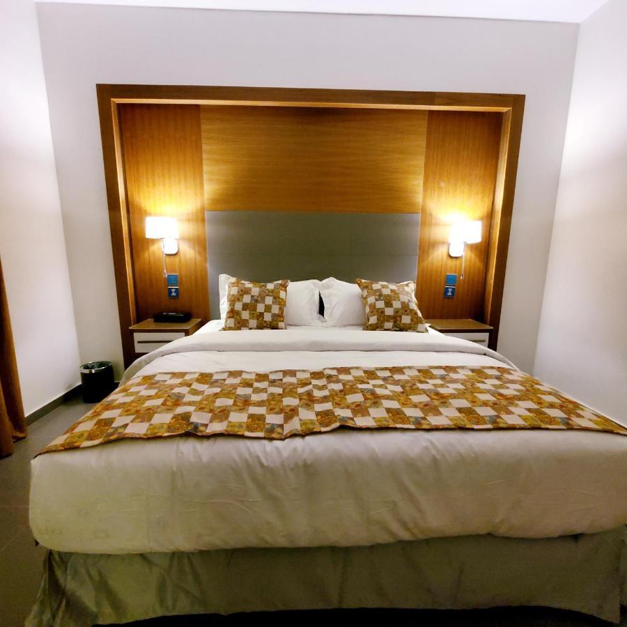 Passion Hotel Villas Khamis Mushait Esterno foto